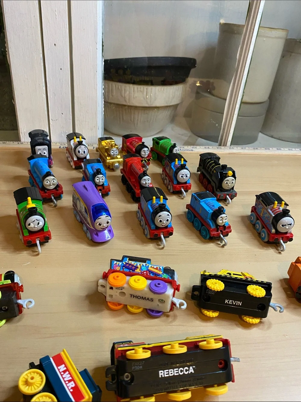 Lot vandal of 22 Thomas the Tank Engine cars various diecast